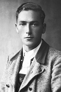 Marino Freschi, Germania 1933-1945. Nella foto: un giovane Ernst von Salomon