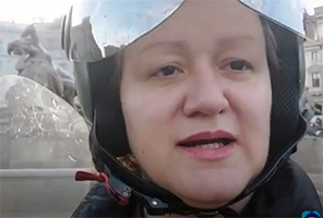 Marialba Tauro, una delle due donne la cui storia è raccontata nel libro di Ada Fichera 'Non solo pizza... Vite da Rider'