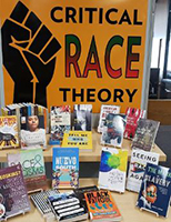 I testi della Teoria Critica della Razza analizzata da Douglas Murray ne 'La Guerra all'Occidente'