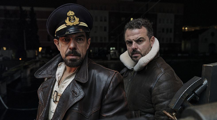 Pierfrancesco Favino nei panni di Salvatore Todaro con Edoardo De Angelis regista di Comandante