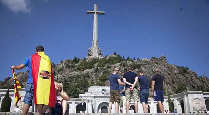 La saga di Falcò di Arturo Perez-Reverte. Nella foto la Vale de los Caidos