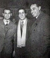 Domenico Leccisi (Molfetta 22.5.1920 – Milano 2.11.2008) è stato un giornalista, sindacalista e politico del Msi. Nella foto è al centro tra Antonio Parozzi e Arturo Michelini