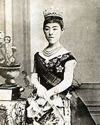 Il ritratto dell'Imperatrice Shōken realizzato dall'artista italiano