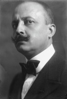 Filippo Tommaso Marinetti (1876-1944), fondatore del movimento futurista