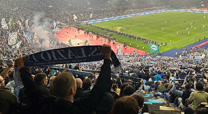 Dal boicottaggio della Curva Nord della Lazio al blocco degli abbonamenti, il caso Lotito Lazio diventa la cartina di tornasole della salute del calcio