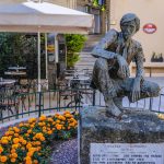 Il monumento a Kostas Georgakis nel centro di Corfù