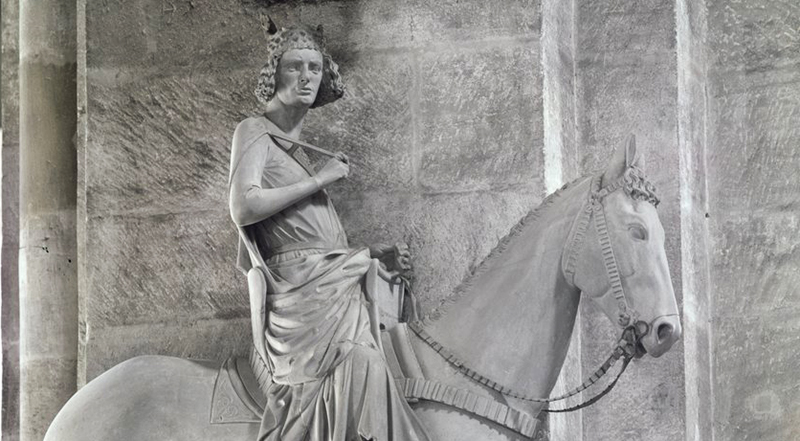 Medioevo. Particolare della statua del Cavaliere situata all’interno della cattedrale di Bamberga.